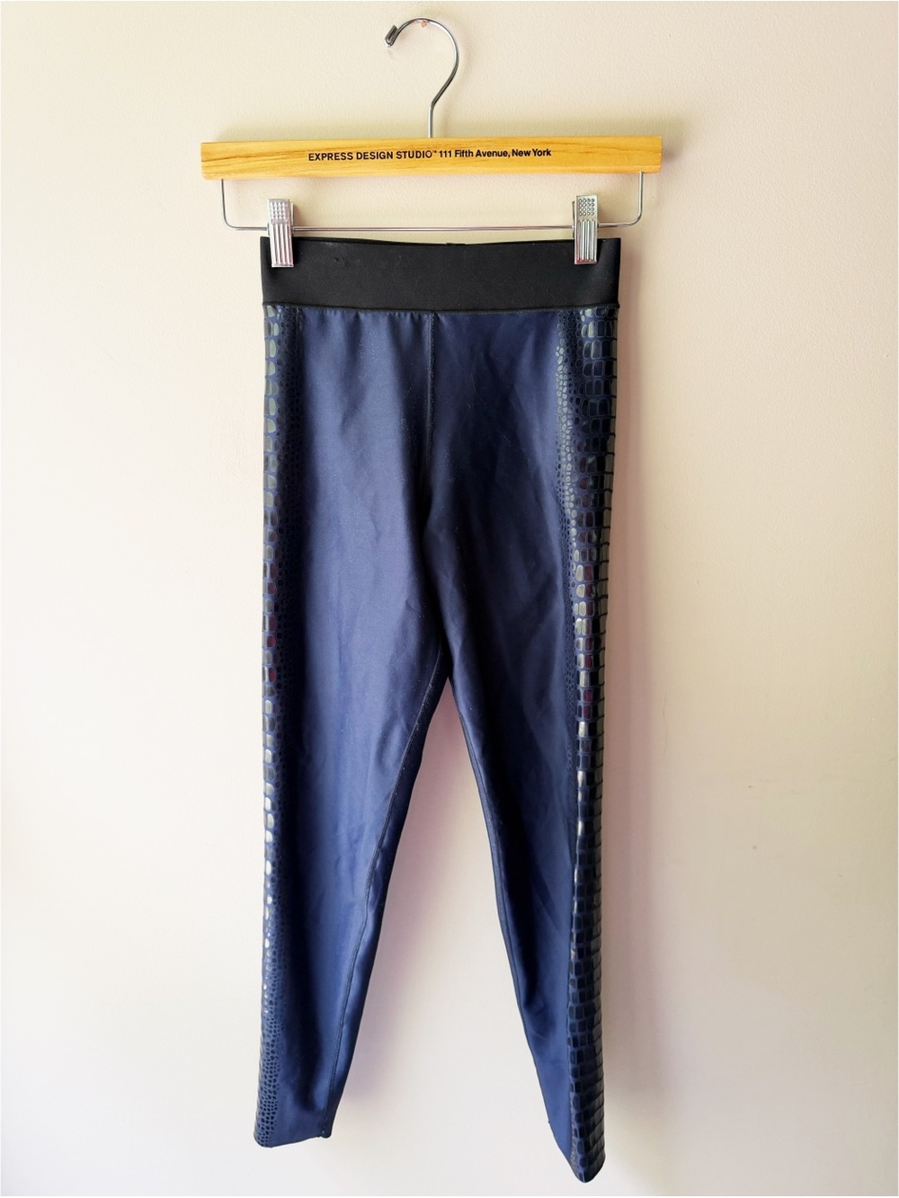 Ultracor Sprinter Crocodile High Waisted Navy Blue Athletic Leggings Small - Picture 2 of 6